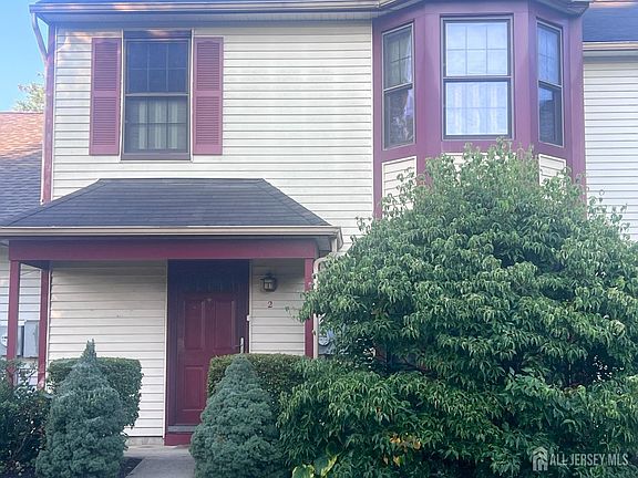 2nd image of 2 Chadwick Ct