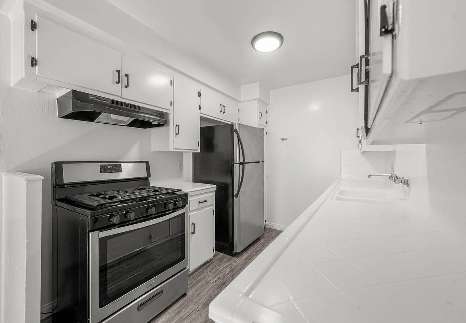 1 bed, 1.0 bath, 700 sqft, $1,695 — Photo 1