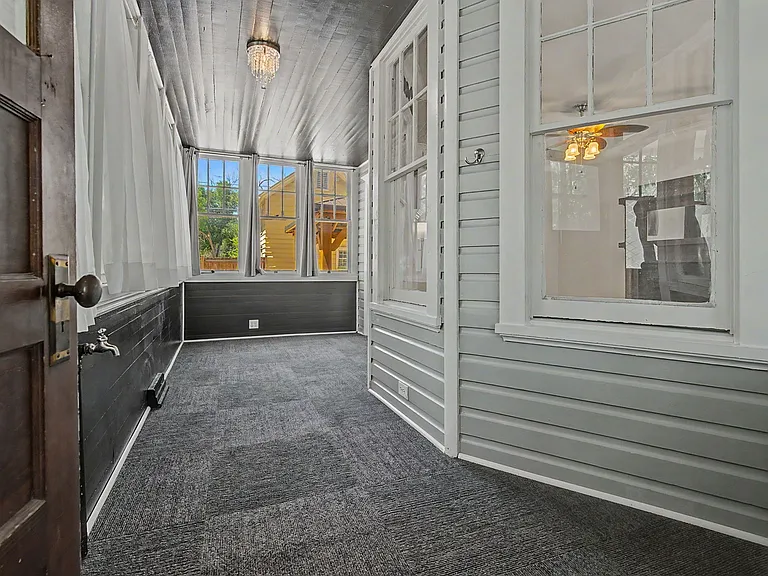 605 N 7th St — Photo 11