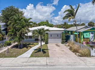215 N M St, Lake Worth, FL 33460
