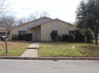 8700 Irongate Dr, North Richland Hills, TX 76182