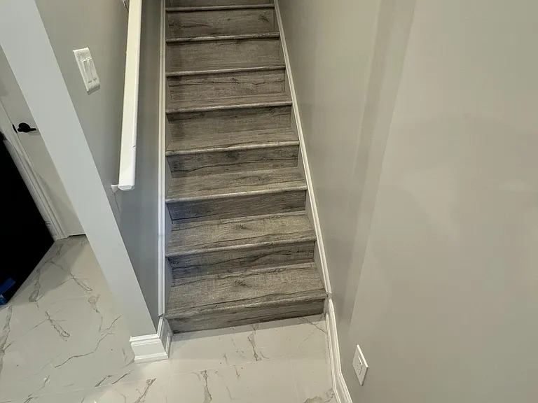 453 Thornborrow Ct #BASEMENT — Photo 2