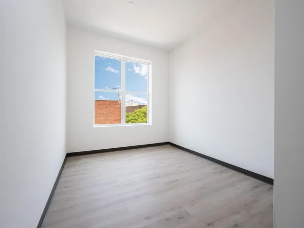 857 Bergen Avenue image 4 of 43