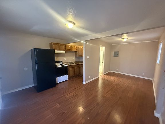 5th image of 3011 W Cesar E Chavez Blvd APT 3