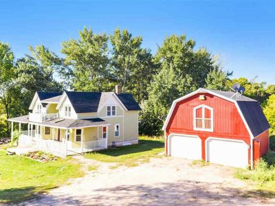 16922 Hwy R, Maribel, WI, 54227