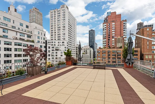 Sold by Compass | media 12