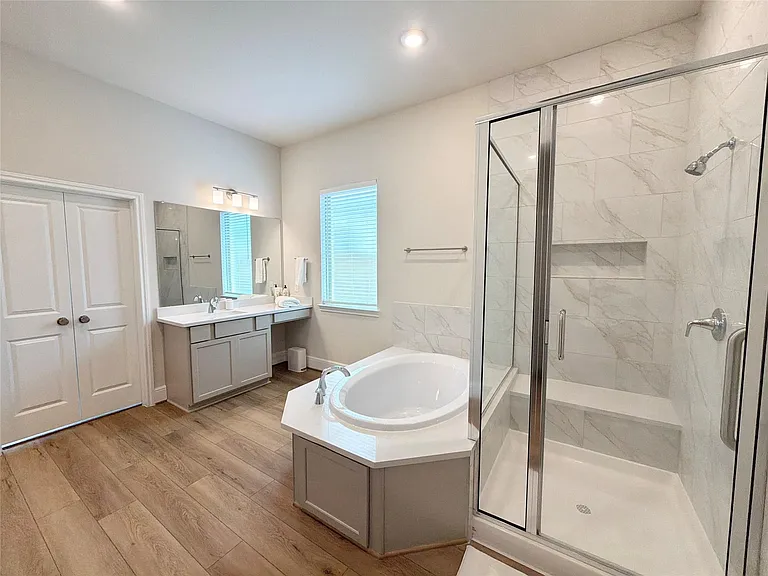 22037 Gateway Arch Dr — Photo 18