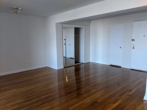 4th image of 143-10 Hoover Ave