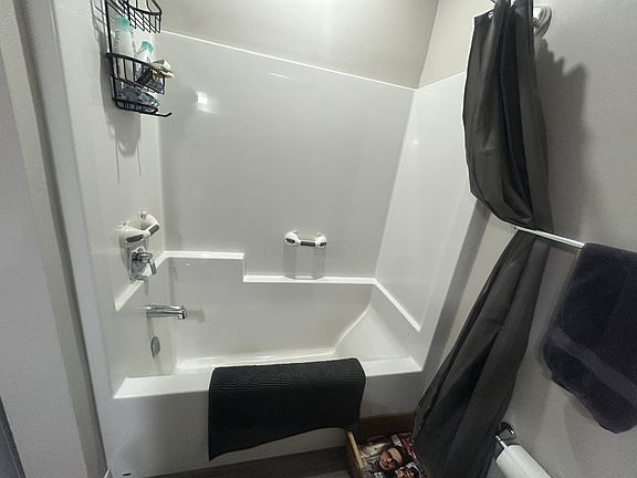 4th image of 488 Garden St #1495949