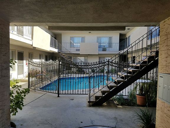 2nd image of 1220 N Ogden Dr