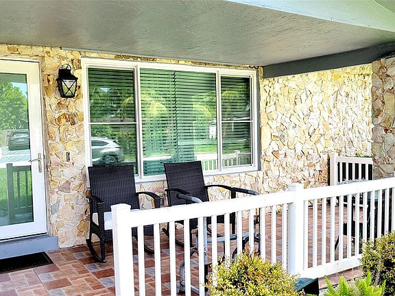 5th image of 1520 E River Drive