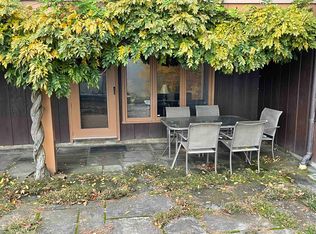 52 Moulton Ridge Rd, Kensington, NH 03833