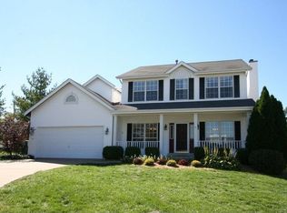 1301 Auburn Hills Dr, Saint Charles, MO