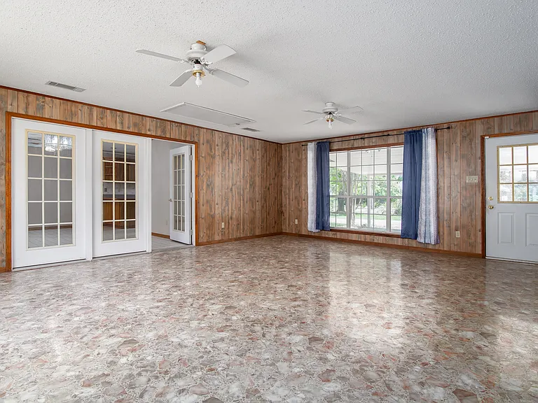 8355 Highway 71 N — Photo 13