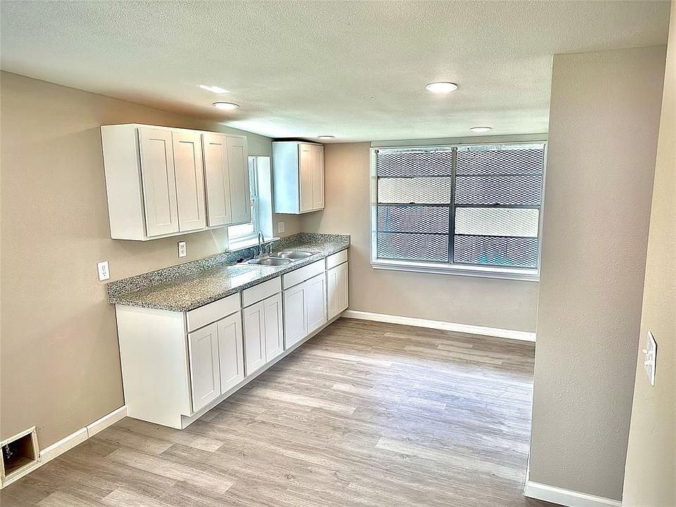 2716 Hill Ave UNIT C, Dickinson, TX 77539 Zillow