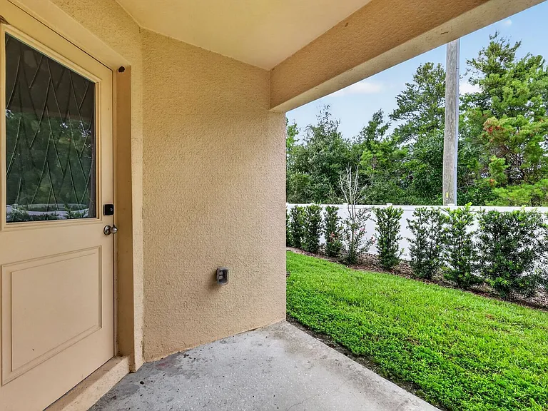1564 Wynford Cir — Photo 26