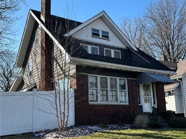 238 Crescent Dr, Akron, OH 44301