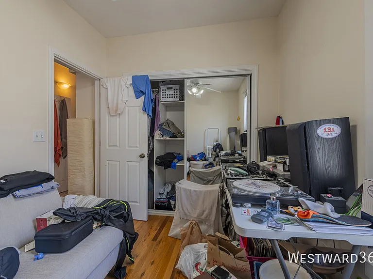 2611 W Cortland St #3 — Photo 15