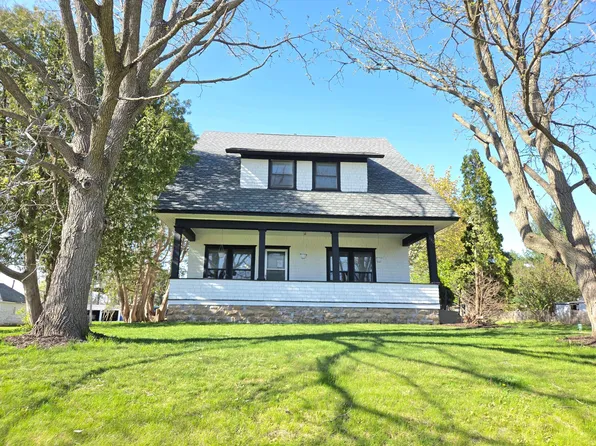 140 W Main St, Lewiston, MN 55952