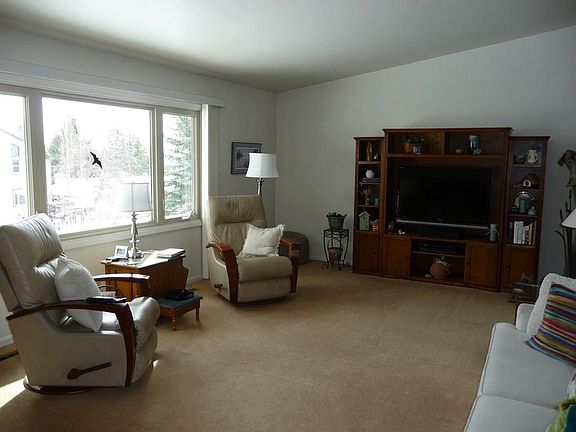 4th image of 3215 38th St W