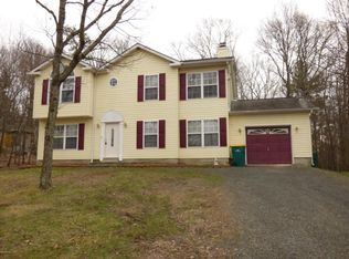 146 Clubhouse Dr, East Stroudsburg, PA 18302