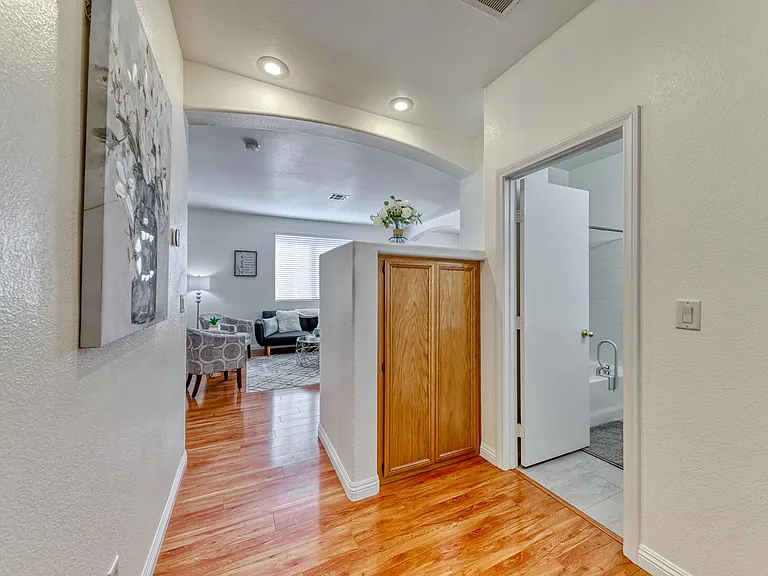 9772 Ridgebluff Ave — Photo 23