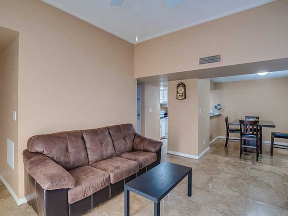 5th image of 1412 W La Jolla Dr