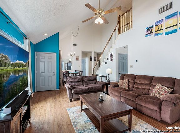 4th image of 12119 Netherwood Ln