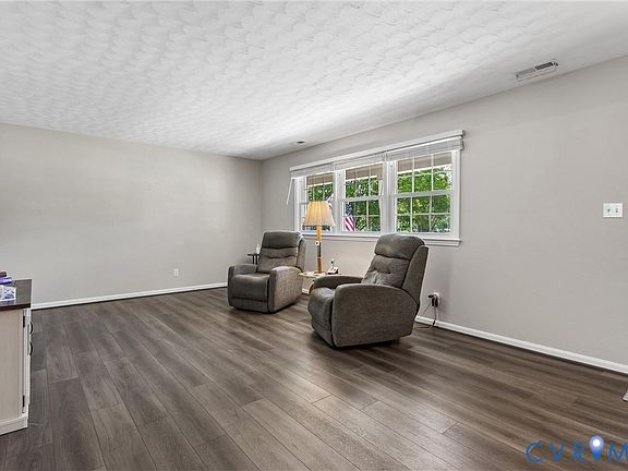 4th image of 155 Marston Ave