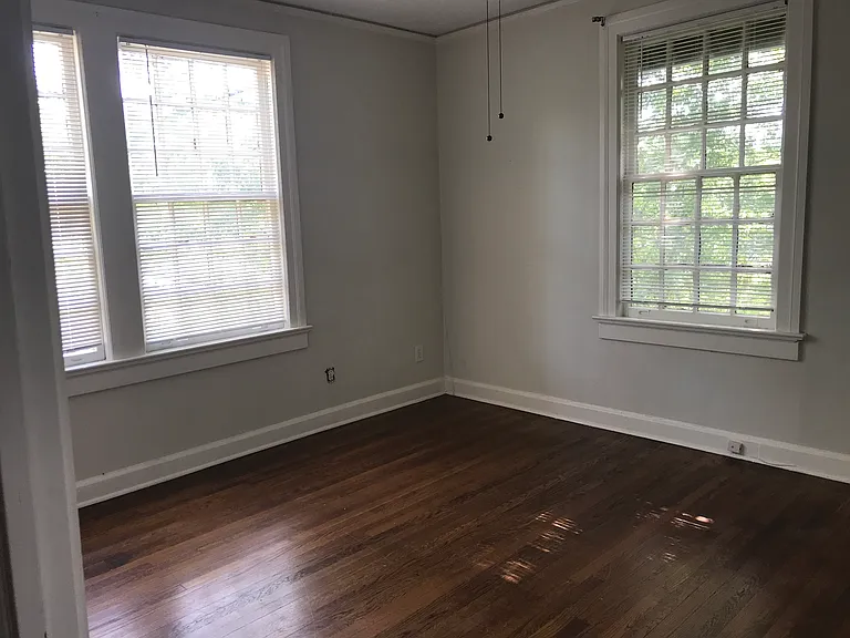 1038 Belhaven St #1 — Photo 3