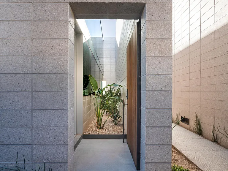 818 W McKinley St #2 — Photo 3