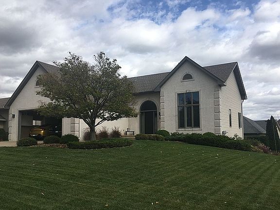 2nd image of 601 Lady Slipper Ave NE