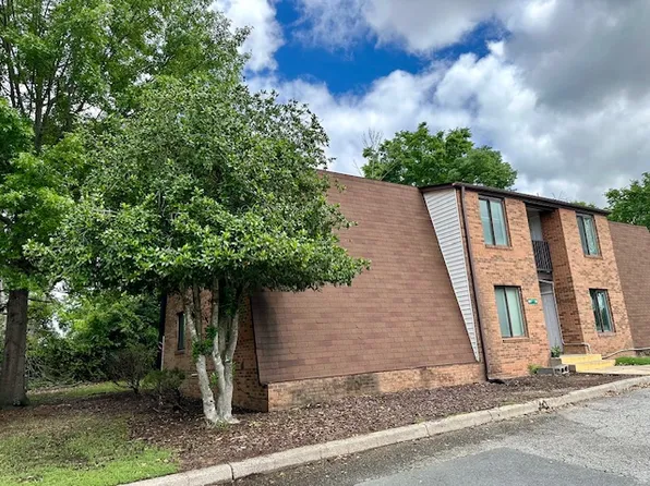 517 W Market St APT K, Graham, NC 27253