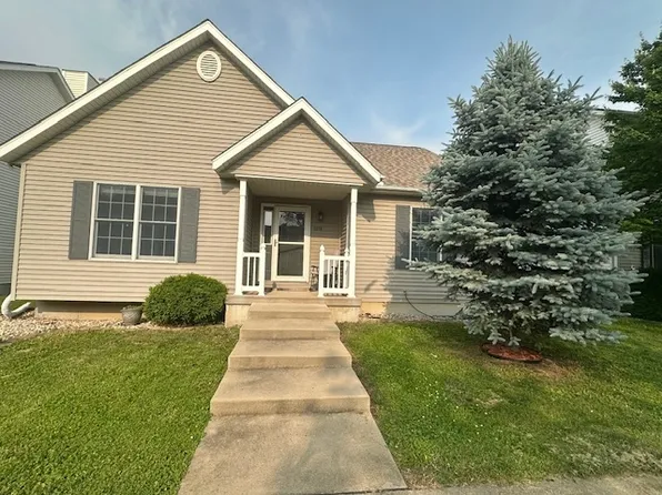 1316 Ogelthorpe Ave, Normal, IL 61761