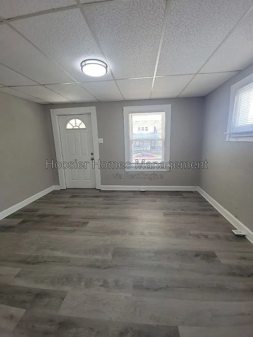 3 bed, 1.0 bath, $1,149 — Photo 3