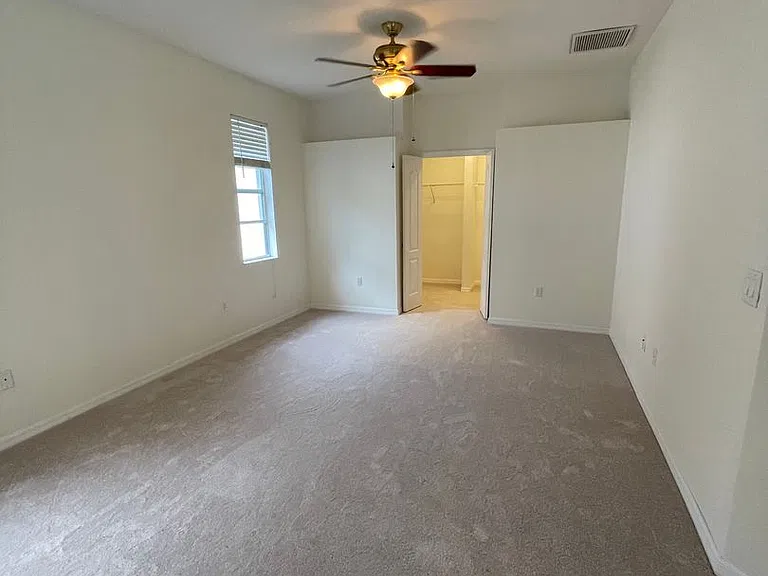 870 Greystone Ln — Photo 18
