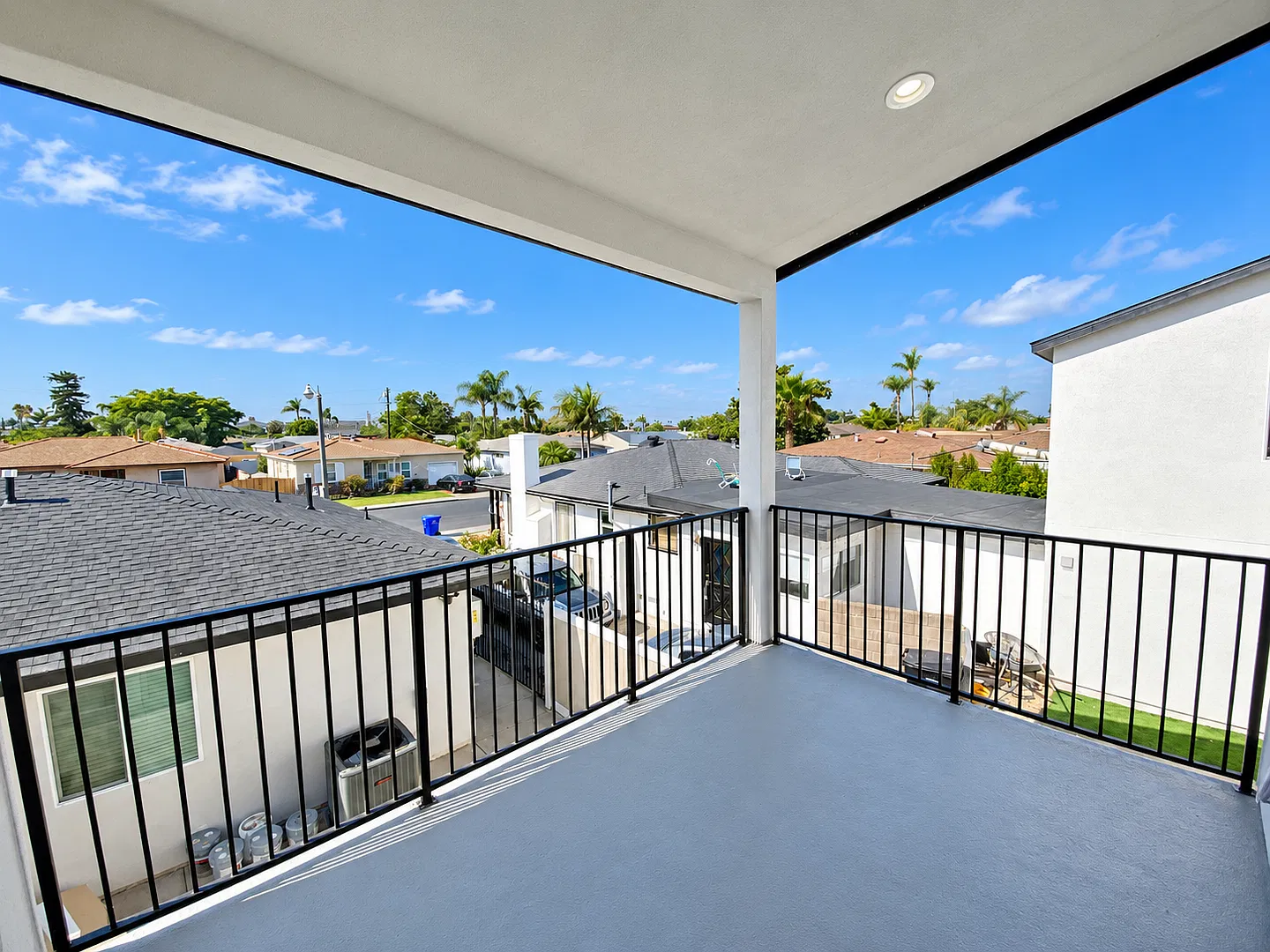 Great 4BD/2BA Option close to Campus — Photo 2