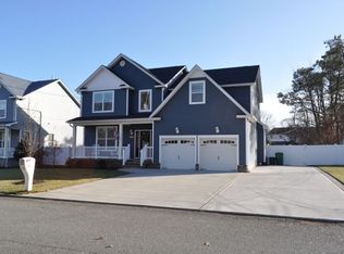 1332 Monmouth Ave, Toms River, NJ 08757