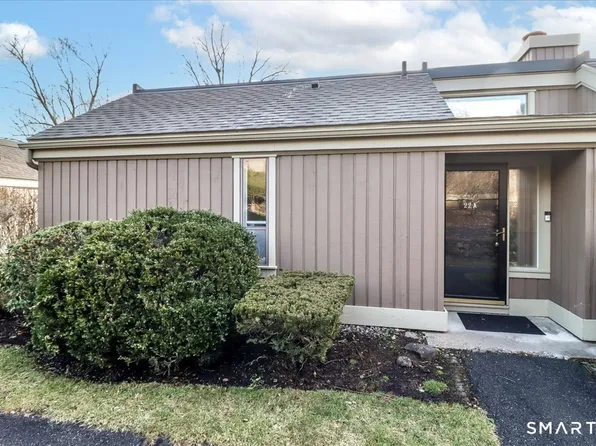 22 Heritage Circle #A, Southbury, CT 06488