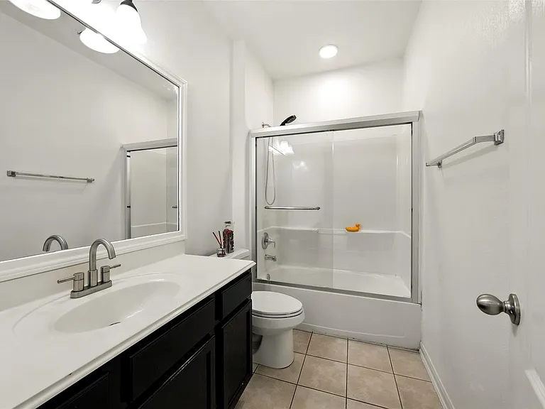 9219 Gilbert Hollow Dr — Photo 35