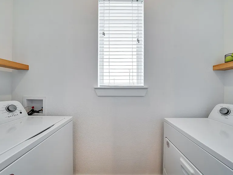 parcHAUS at Mustang Drive — Photo 10