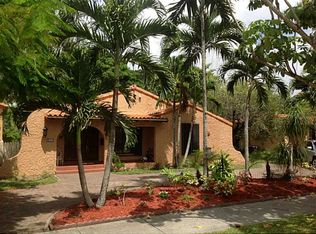 325 Navarre Dr, Miami Springs, FL 33166