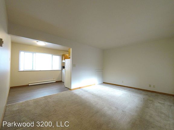 2nd image of 3200 NE 140th St #5189938