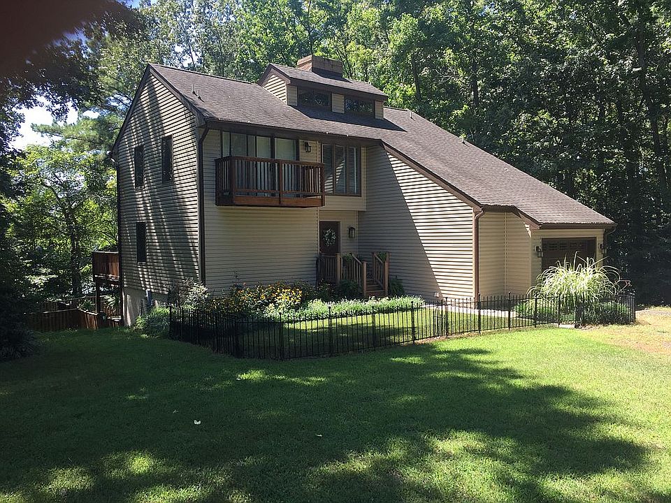 1st image of 18155 Holly Dr
