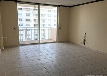 5th image of 345 Ocean Dr APT 923
