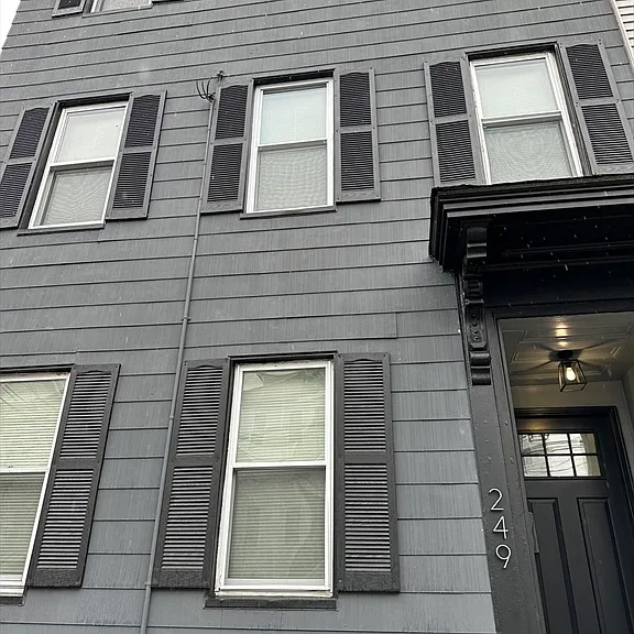 249 Everett St #2 — Photo 13