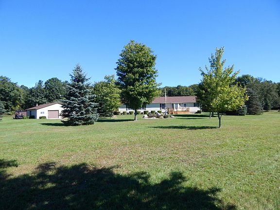 2nd image of 13086 Croswell Ave