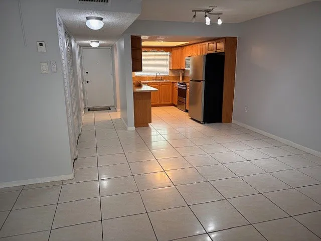11103 NW 7th St #1042 — Photo 6