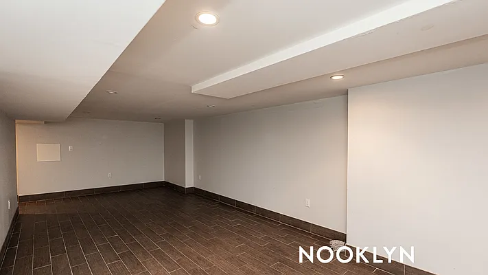 Rented by Nooklyn NYC LLC | media 22