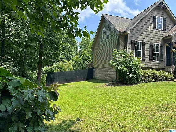 4th image of 230 Ridgewood Ln